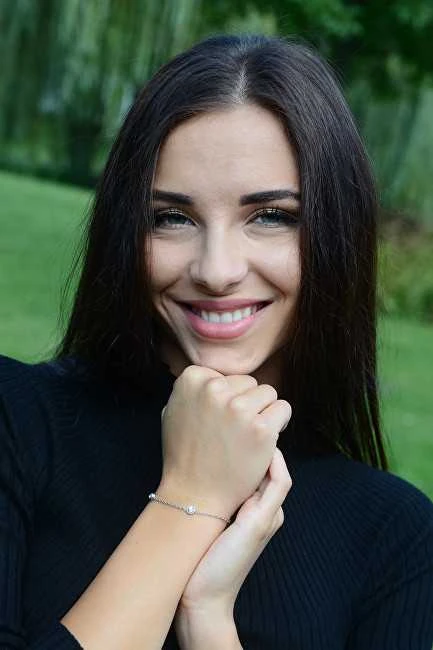 Troli Rožinė auksu dengta plieno apyrankė su blizgančiais ornamentais