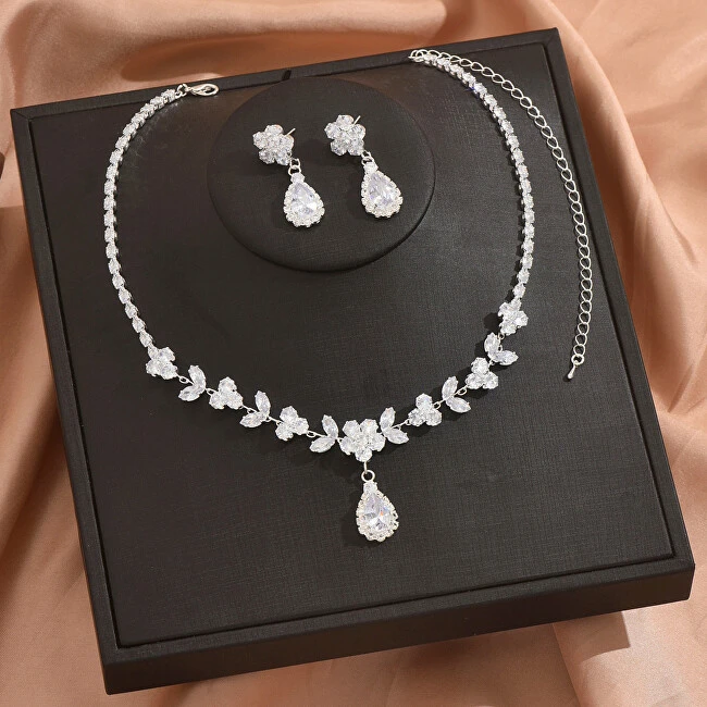 Troli Set of charming jewelry with zircons (pakabukas, earrings)