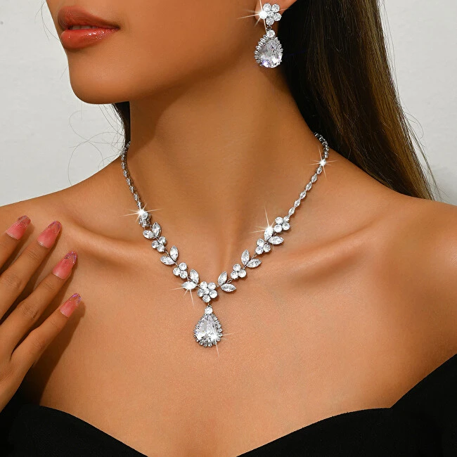 Troli Set of charming jewelry with zircons (pakabukas, earrings)