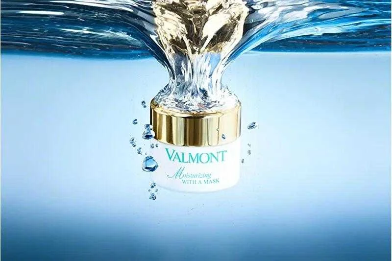 Valmont Moisturizing With A Mask drėkinanti veido kaukė visų tipų odai, 50 ml