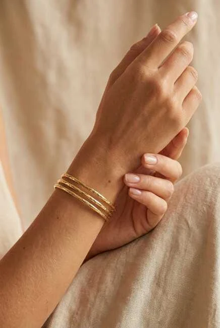 Victoria Walls Triple solid bracelet Elunéa Gold VWB260665G