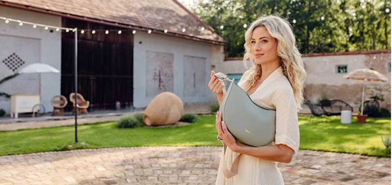 Vuch Moteriška rankinė Carys Dusty Žalias Banana Bag