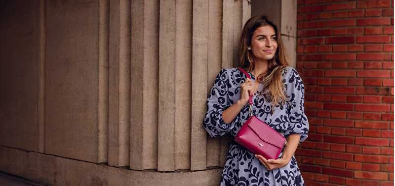 Vuch Moteriška odinė crossbody rankinė Leyra Wine