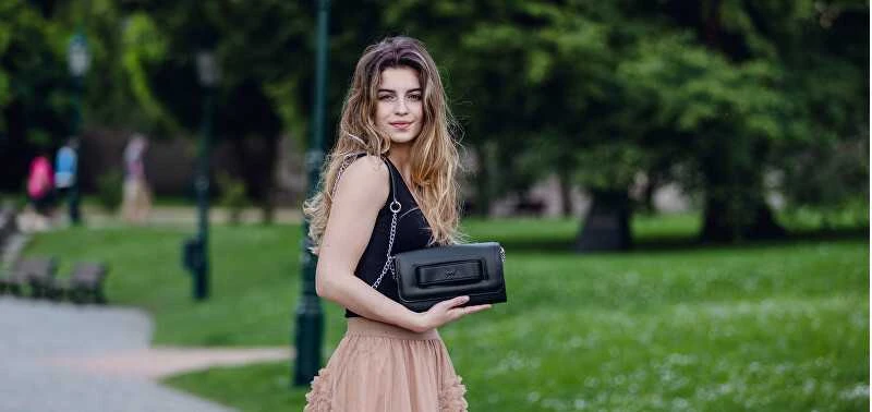 Vuch Moteriška kryžminė rankinė Lierin Juodas