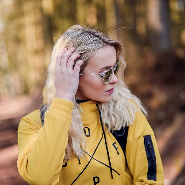 Vuch Tessa