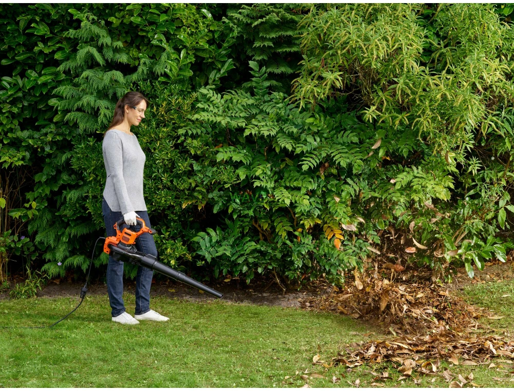 Black & Decker lapų pūstuvas - siurblys BEBLV300 3000W
