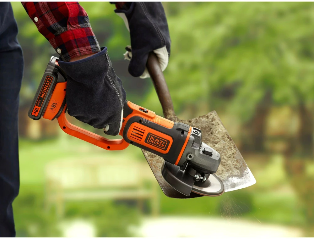 Kampinis šlifuoklis Black & Decker BCG720N-XJ (be akumuliatoriaus ir kroviklio)