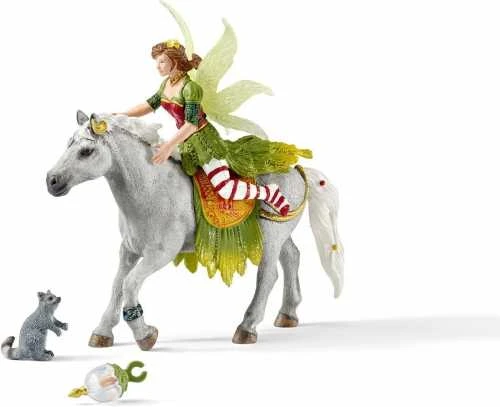 Kolekcinė figūrėlė - Schleich Marween In Festive Clothes with Raccoon