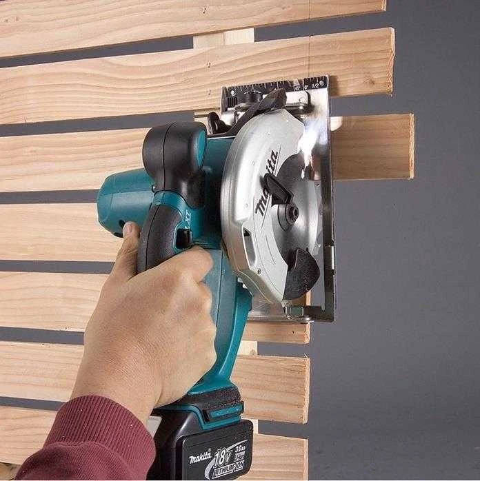 Makita DSS501Z Akumuliatorinis diskinis pjūklas 18 V, 51 mm, ø136x20, Be akumuliatorių ir kroviklio!