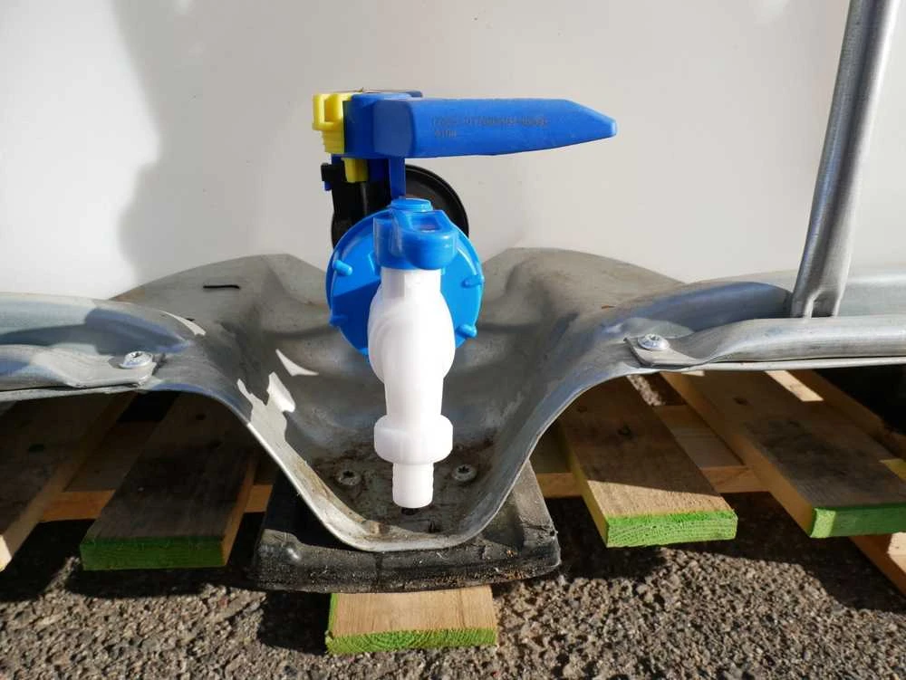 IBC ventilis 60 mm su pajungimu laistymo žarnai