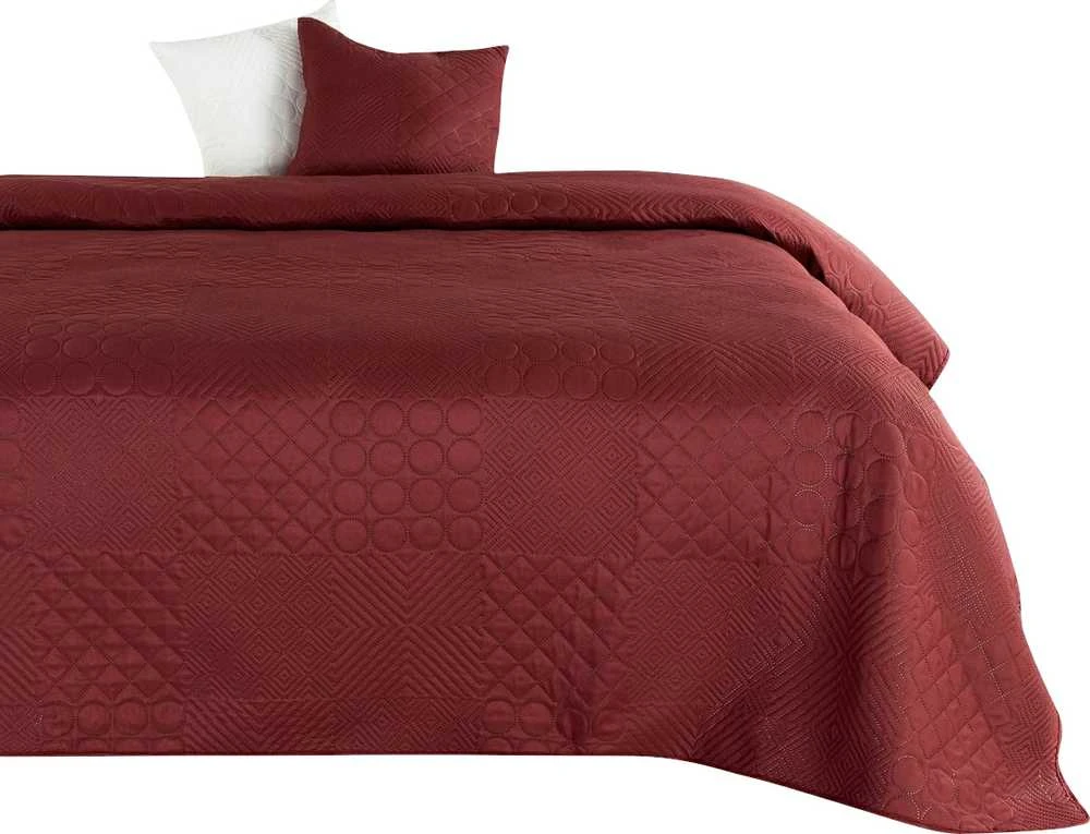 Eurofirany DESIGN 91 BONI / 5 Lovatiesė su karšto spaudimo technika įspaustu skiautinių motyvu, 170X210 cm, spalva: plytų Lovatiesė