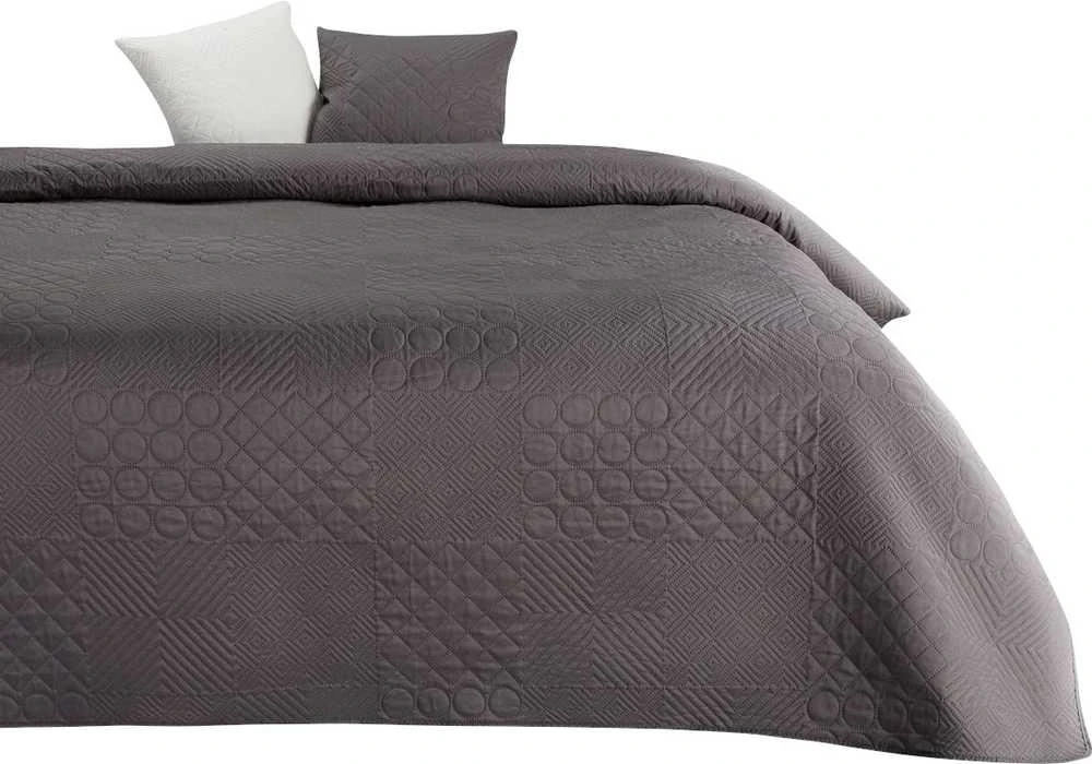 Eurofirany DESIGN 91 BONI / 5 Lovatiesė su karšto spaudimo technika įspaustu skiautinių motyvu, 170X210 cm, spalva: grafito Lovatiesė