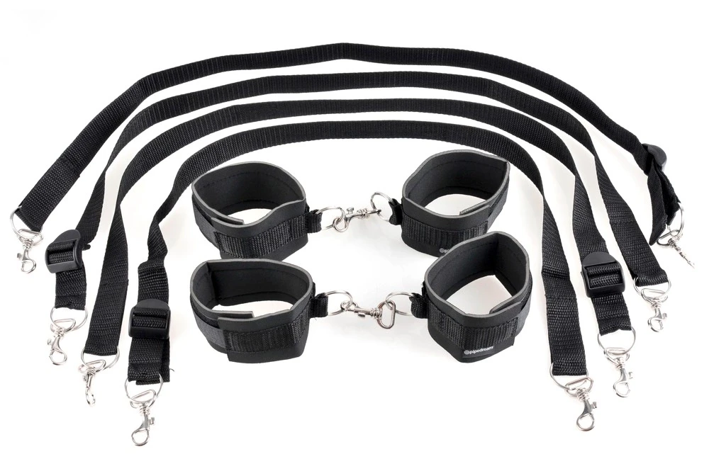 Pipedream FFS Cuff & Tether Set Juodas