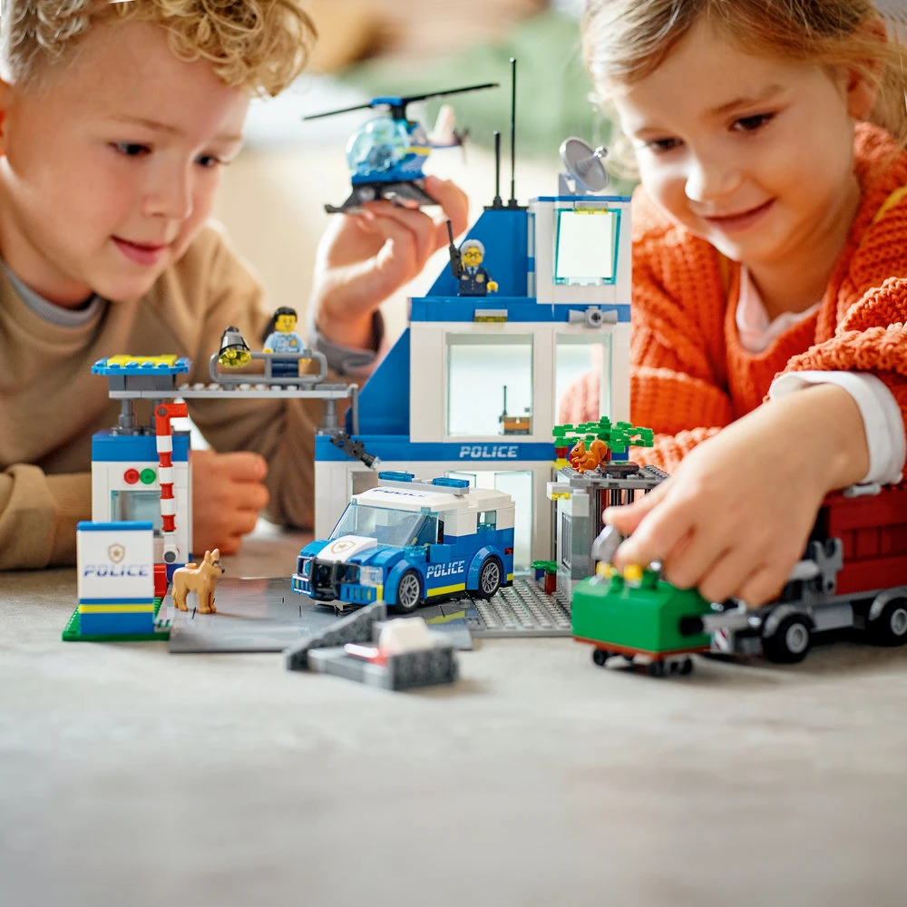 LEGO® City Policijos nuovada (60316)