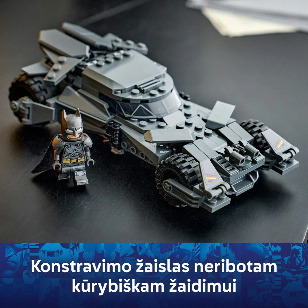 LEGO® Batman™: „Betmenas prieš Supermeną“: Betmeno automobilis, 76331