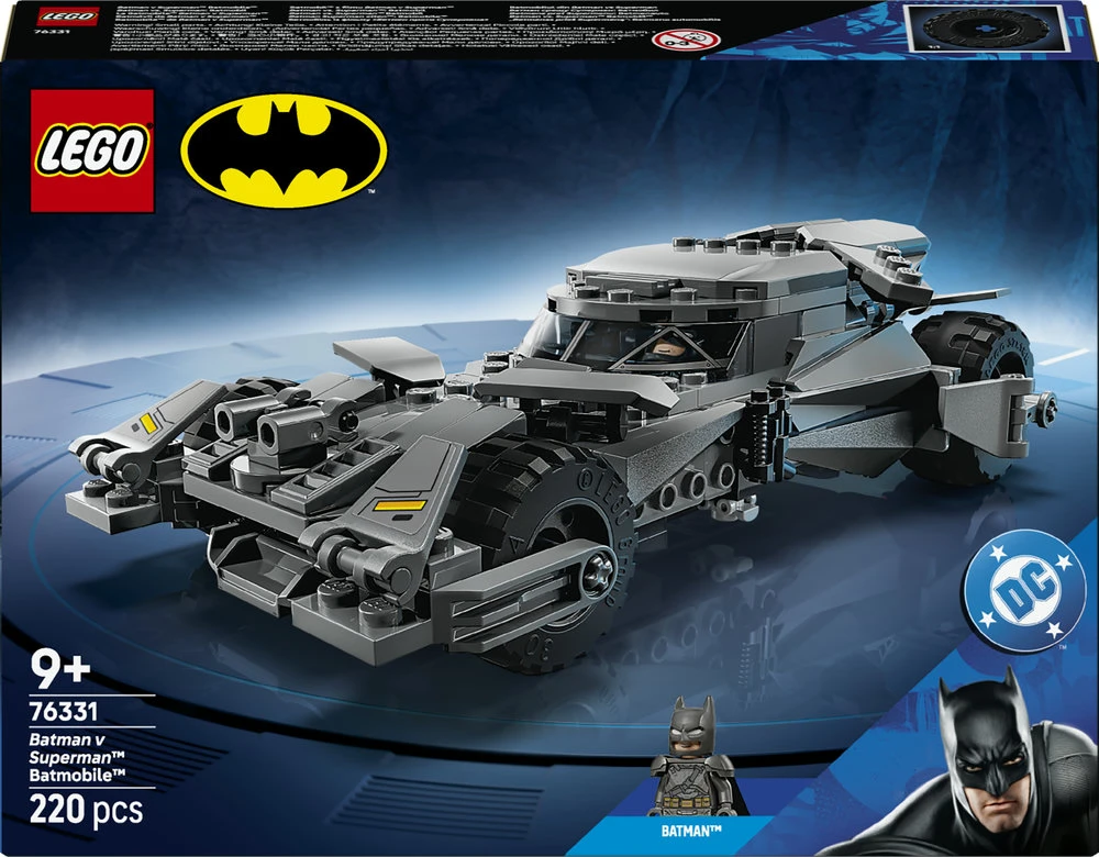 LEGO® Batman™: „Betmenas prieš Supermeną“: Betmeno automobilis, 76331
