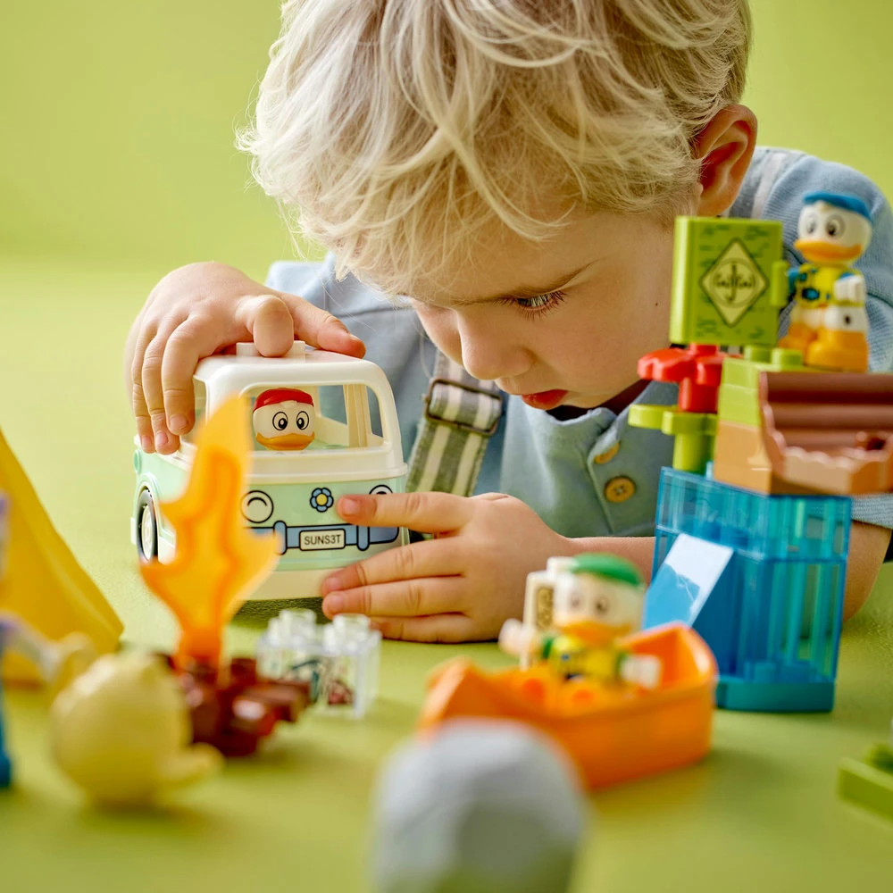 LEGO® DUPLO Nuotykiai stovykloje (10997)