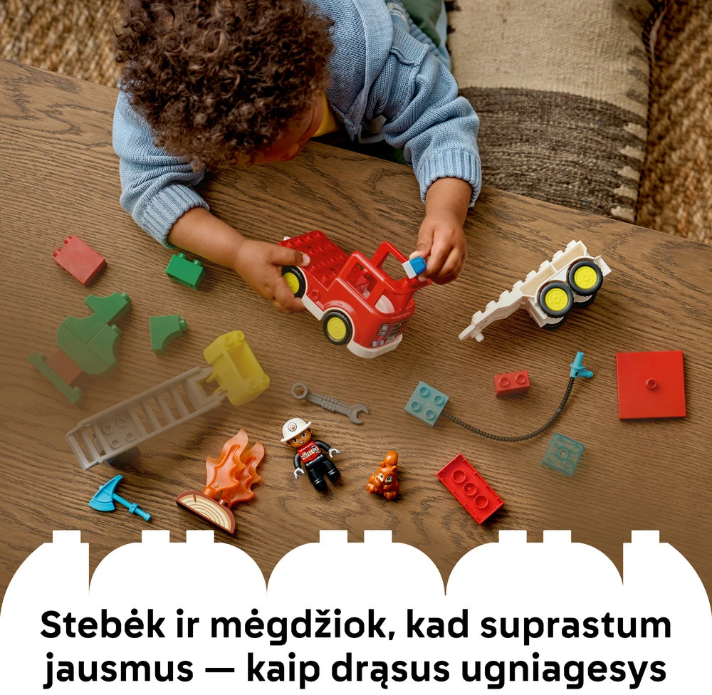 LEGO® DUPLO® Town Ugniagesių sunkvežimis su žarna ir ugniagesiu 10473