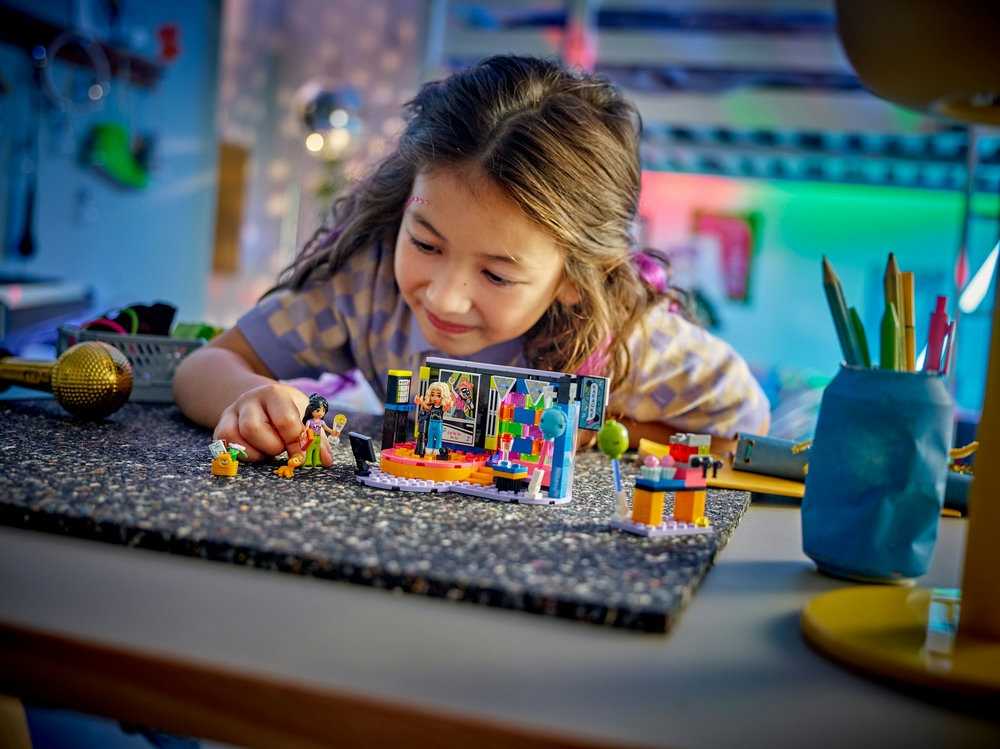 LEGO® Friends Karaokės vakarėlis (42610)