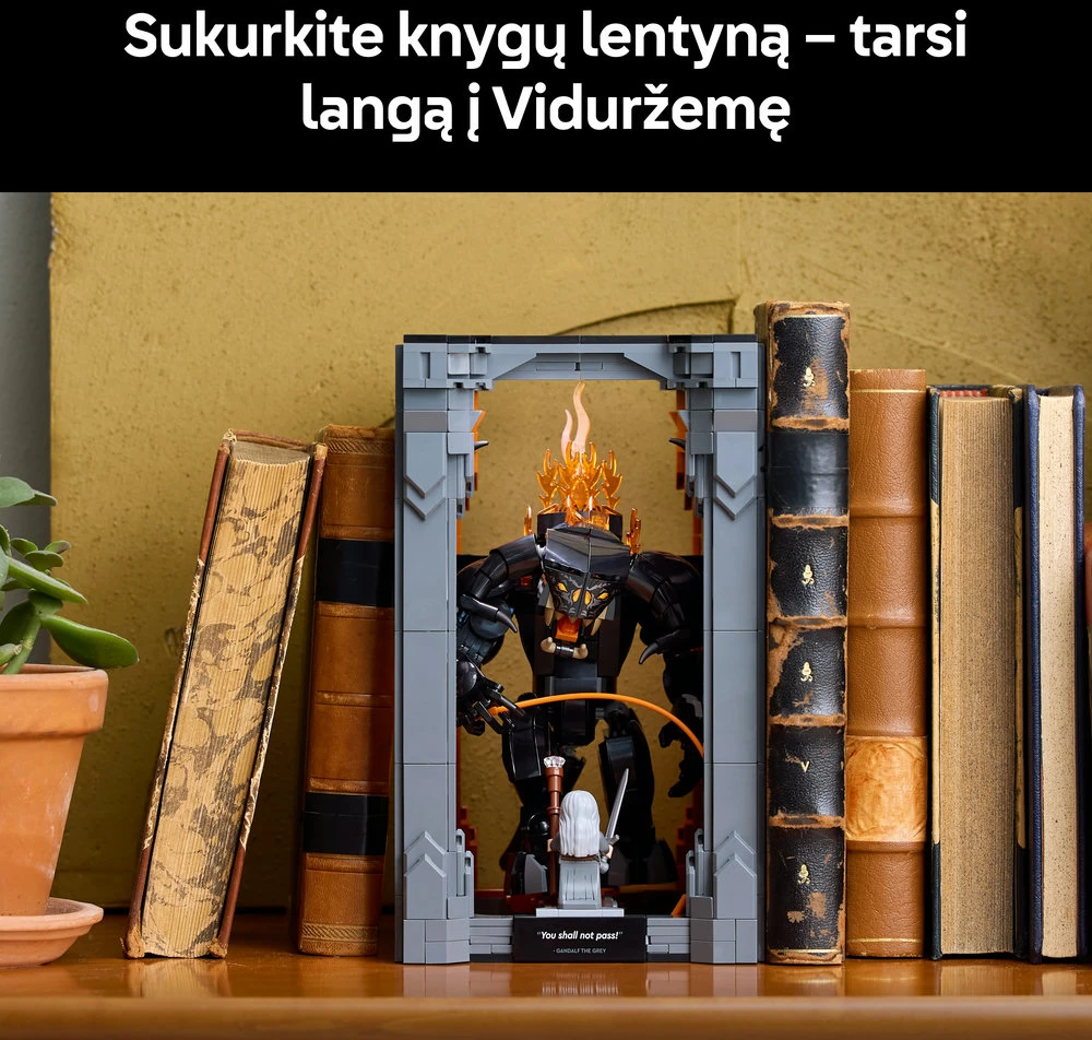 LEGO® Icons Žiedų valdovas: Balrogo knygų lentynos dekoras (10367)