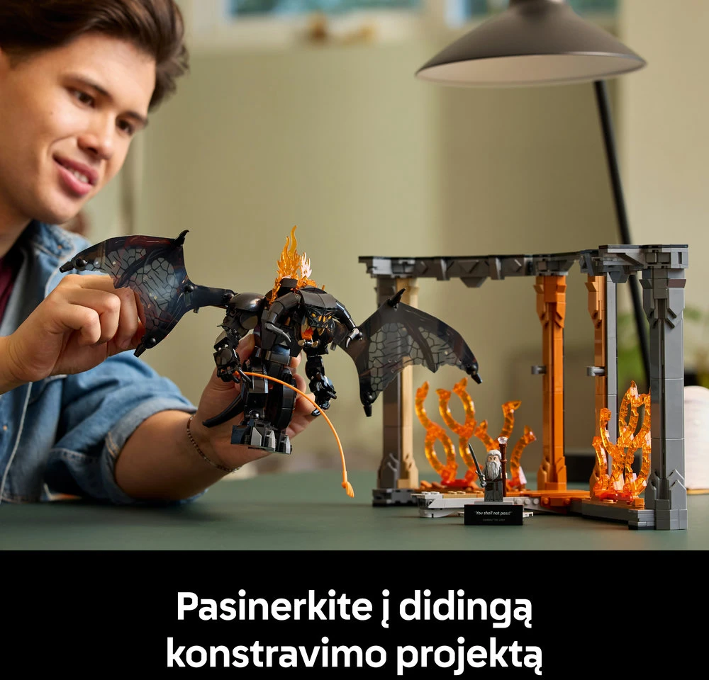 LEGO® Icons Žiedų valdovas: Balrogo knygų lentynos dekoras (10367)