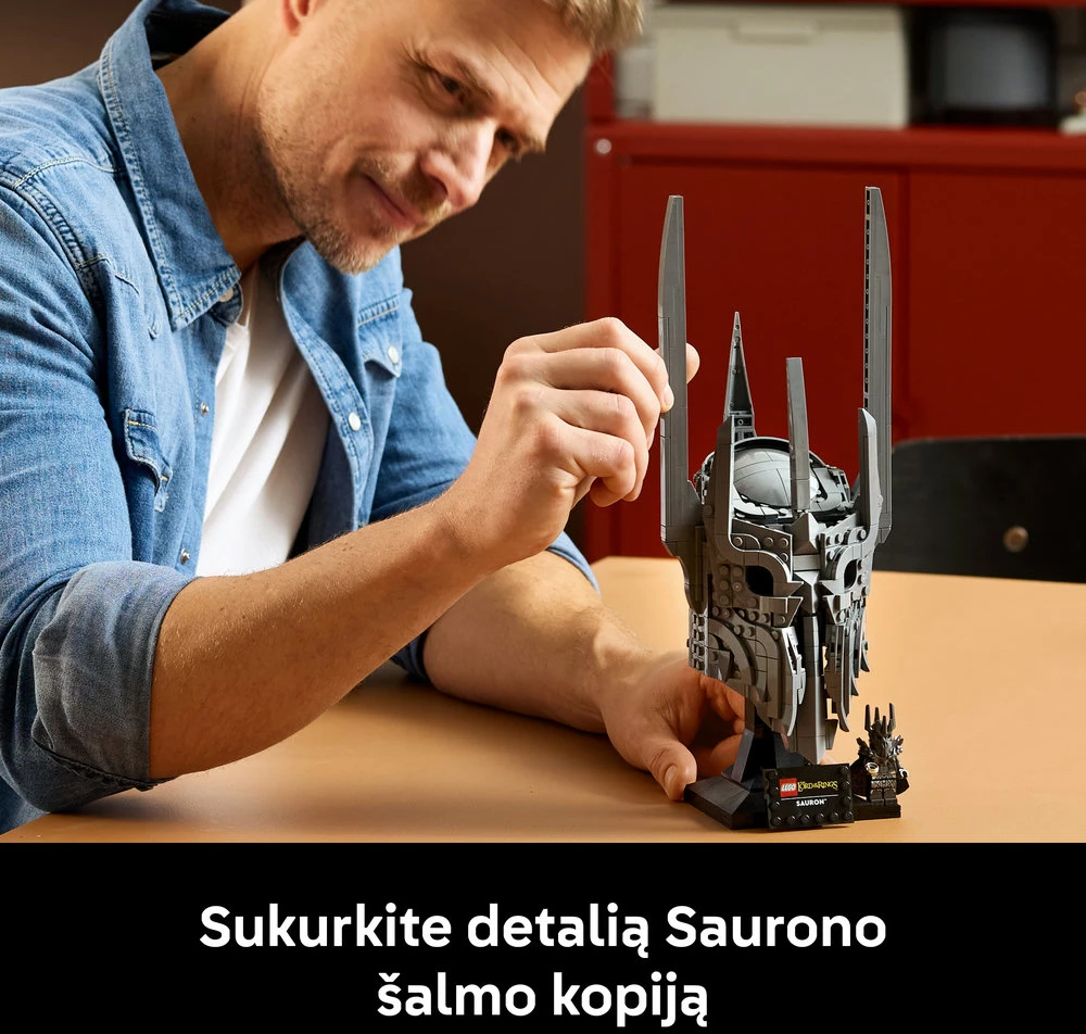 LEGO® Icons Žiedų valdovas: Saurono šalmas, 11373