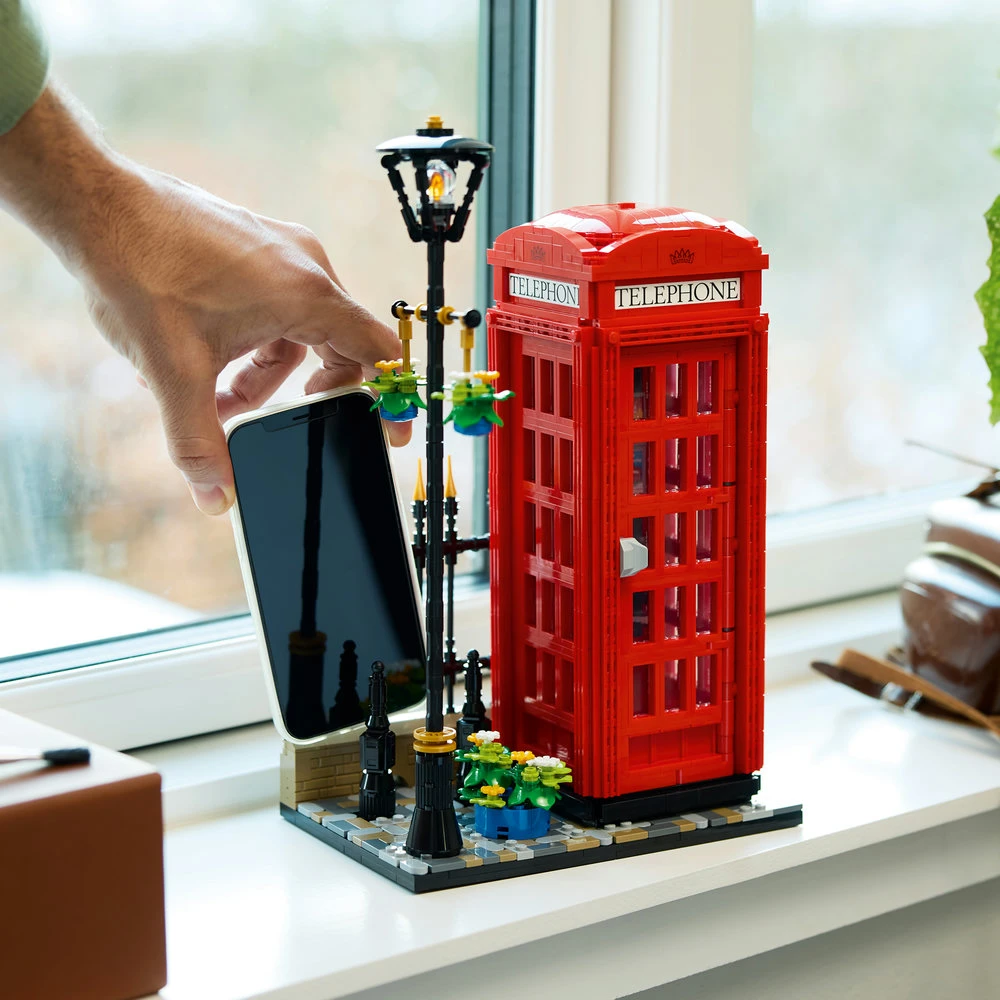 LEGO® Ideas Raudonoji Londono telefono būdelė (21347)