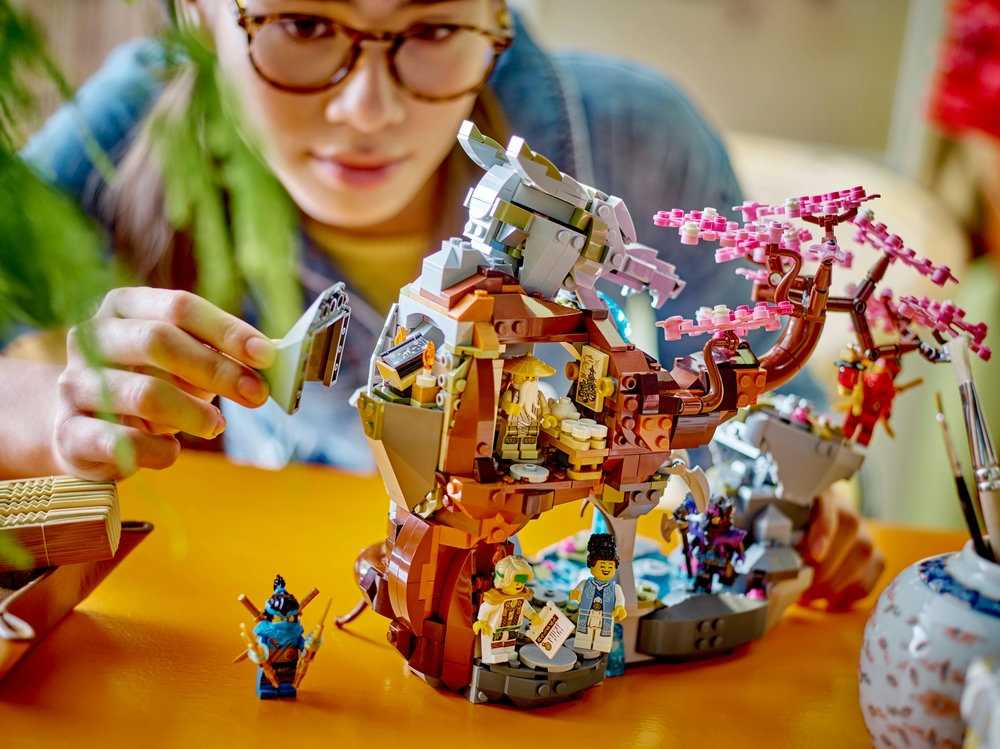 LEGO® NINJAGO Akmeninė drakono šventovė (71819)