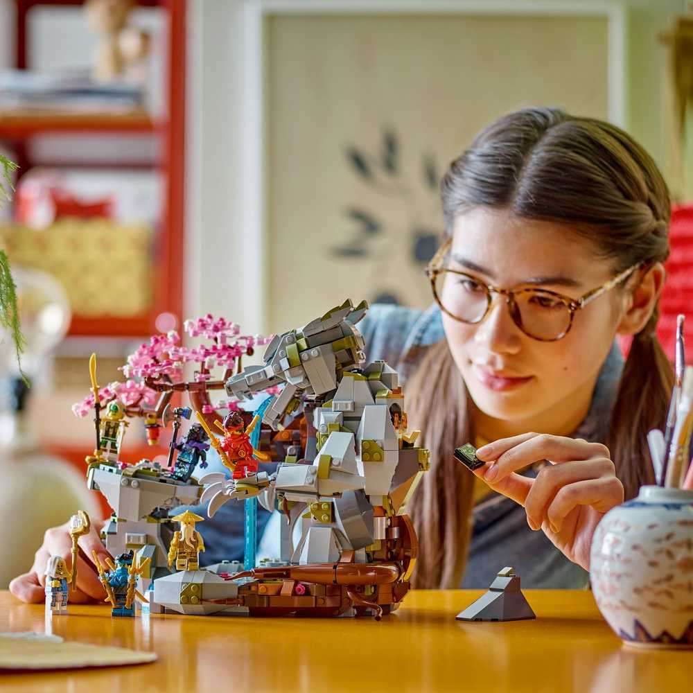 LEGO® NINJAGO Akmeninė drakono šventovė (71819)