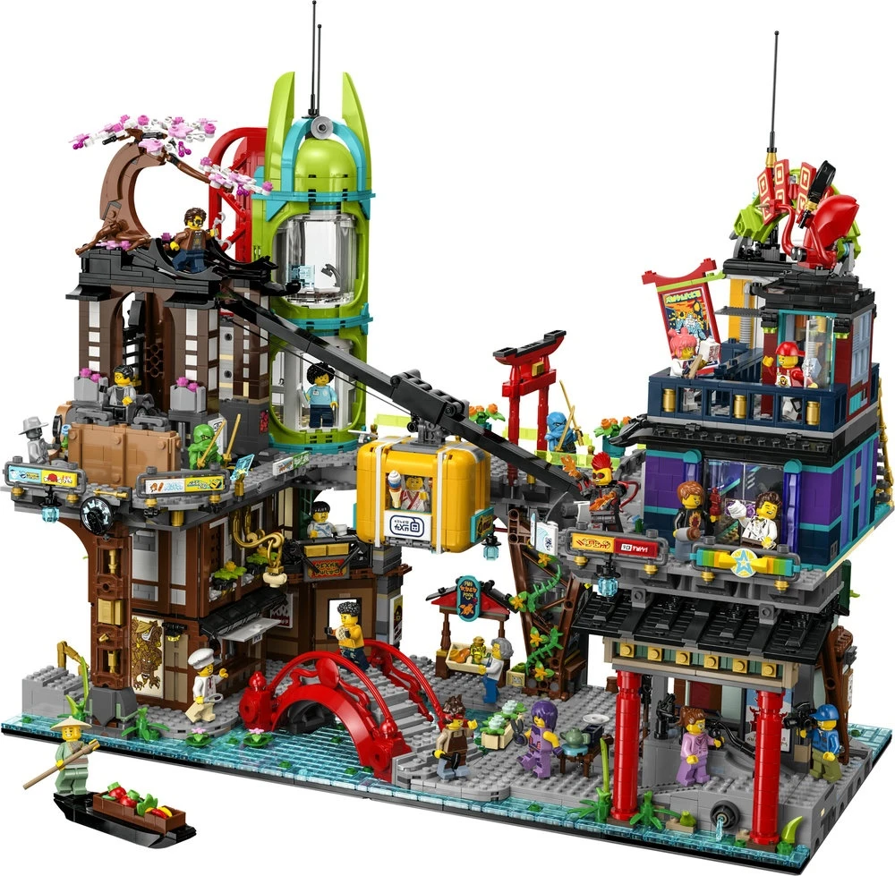 LEGO® NINJAGO® miesto turgavietės 71799 Konstravimo rinkinys (6 163 detalės) 71799