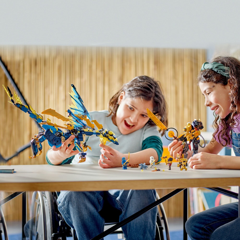 LEGO® Ninjago Stichijų drakonas prieš Imperatorės robotą (71796)