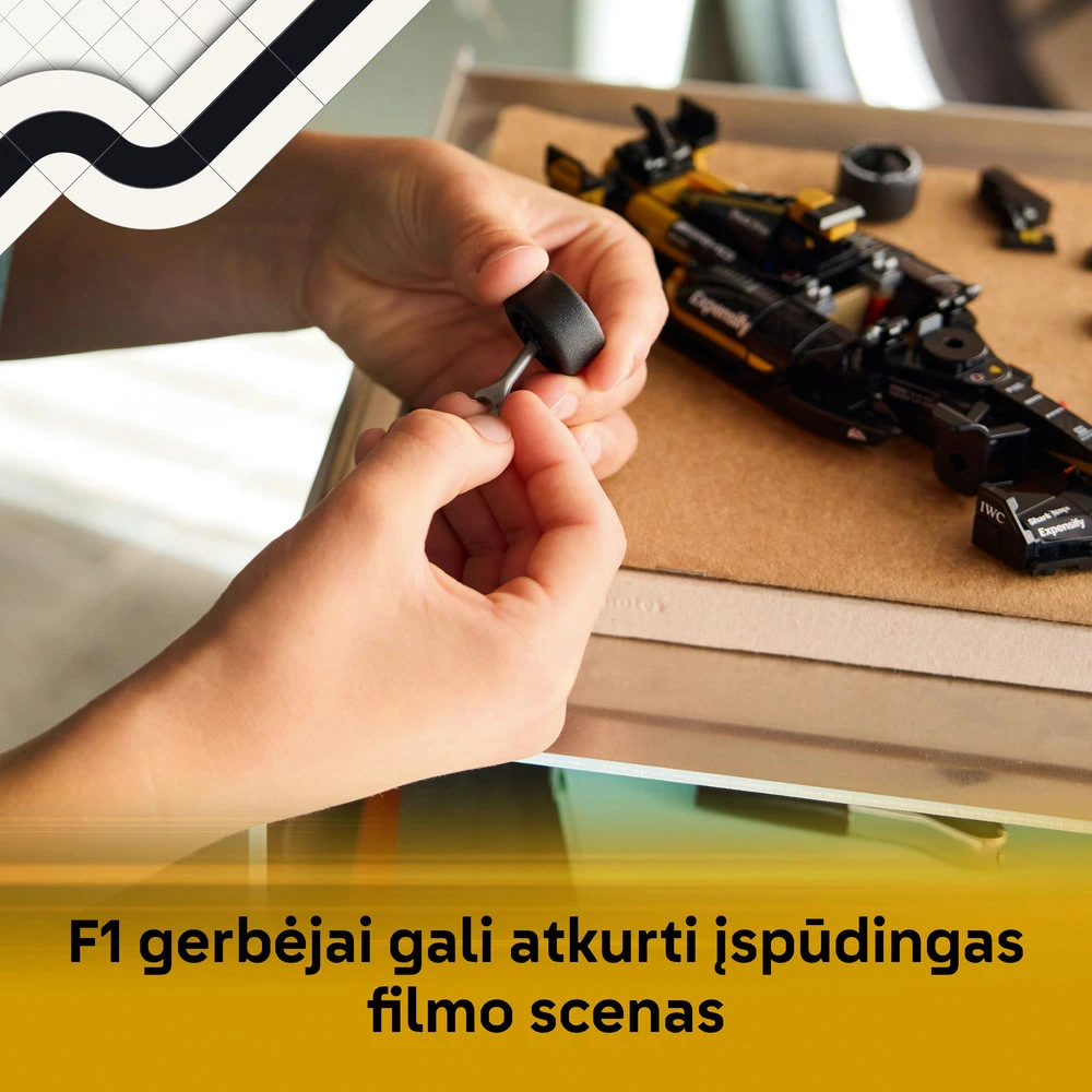 LEGO® Speed Champions APXGP komandos bolidas iš „F1® The Movie“ 77252