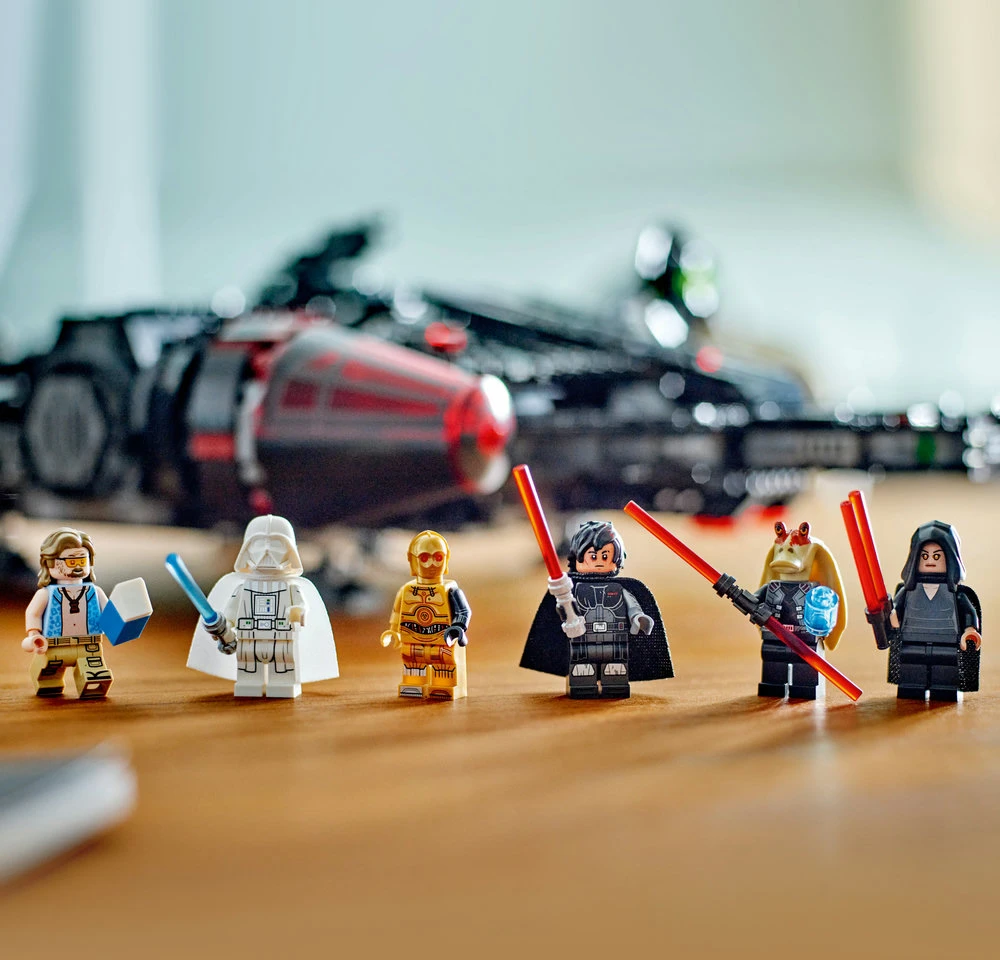 LEGO® Star Wars™ Juodasis sakalas (75389)