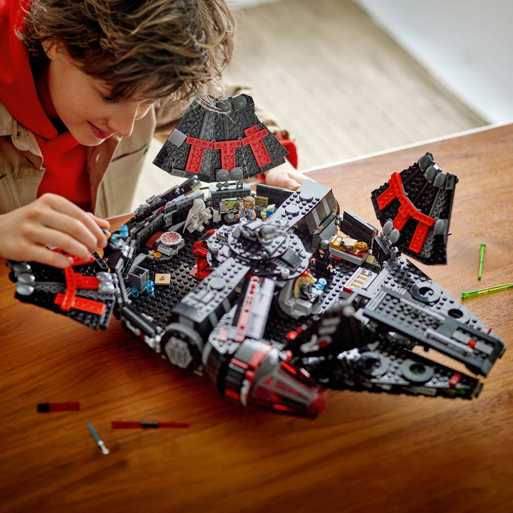 LEGO® Star Wars™ Juodasis sakalas (75389)