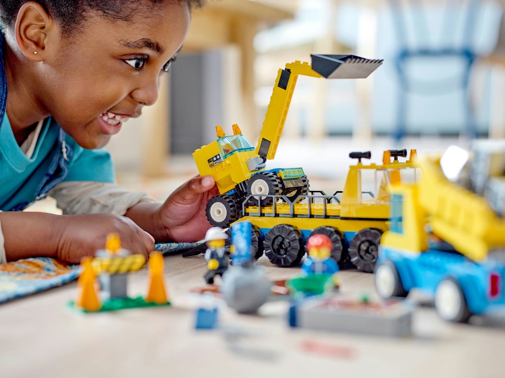 LEGO® City Statybiniai sunkvežimiai ir kranas su griaunamuoju rutuliu (60391) 60391