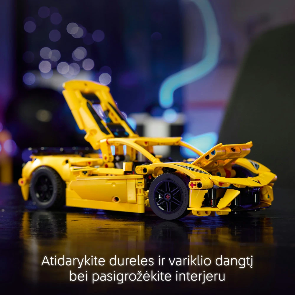 LEGO® Technic Chevrolet Corvette Stingray modelis 42205