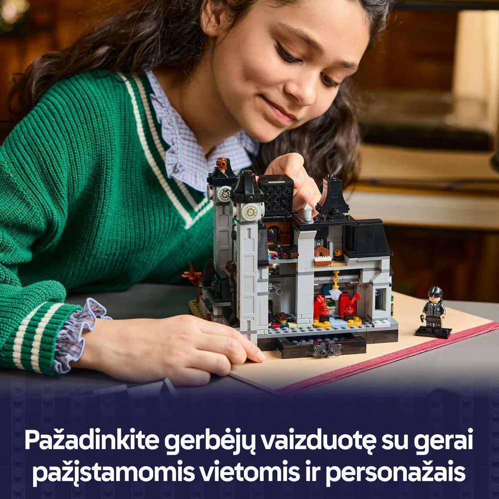 LEGO® Wednesday Nevermore Academy Paslaptingas žaislas 76788