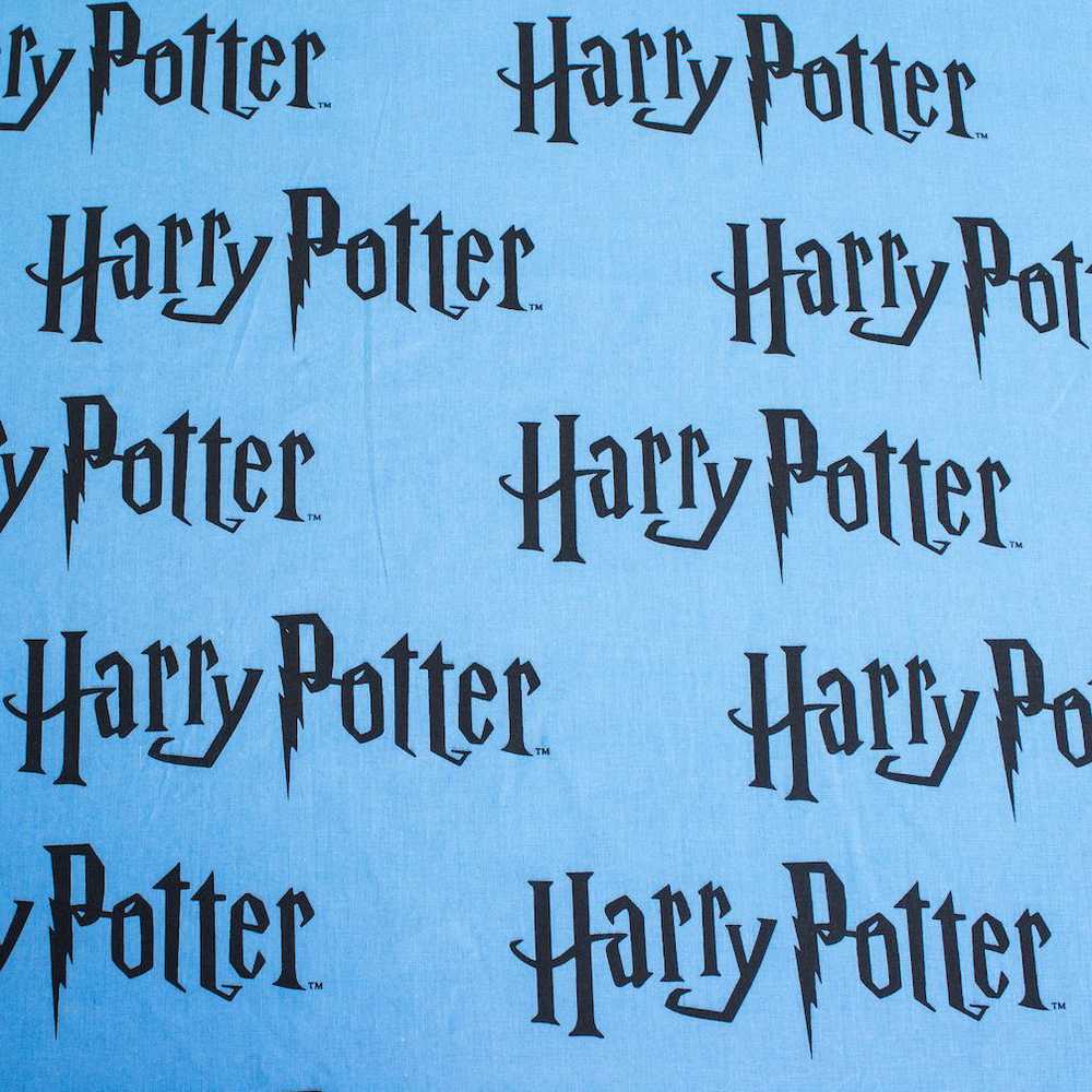 Prześcieradło bawełniane su gumką 90x200 Harry Potter mėlyna 8520 napisy vaikams
