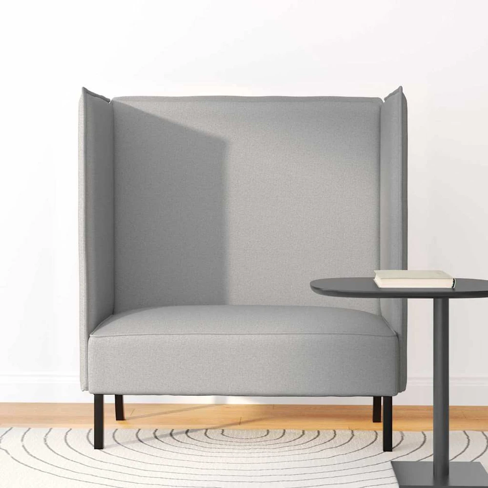 Aukštos nugaros sofa Debesų pilka 109 x 56 x 121 cm audinys