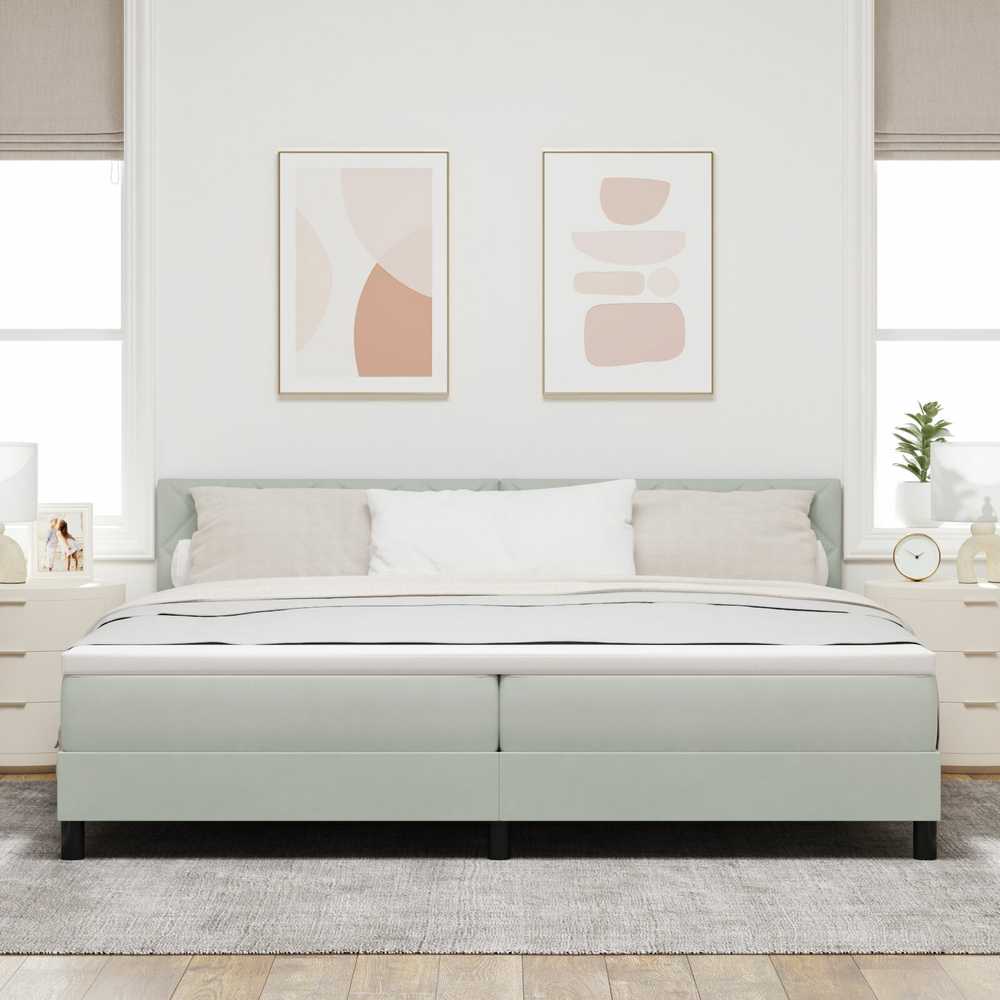 Kiemas lova su galvūgalio Šviesiai pilka 200 x 200 cm Aksomas