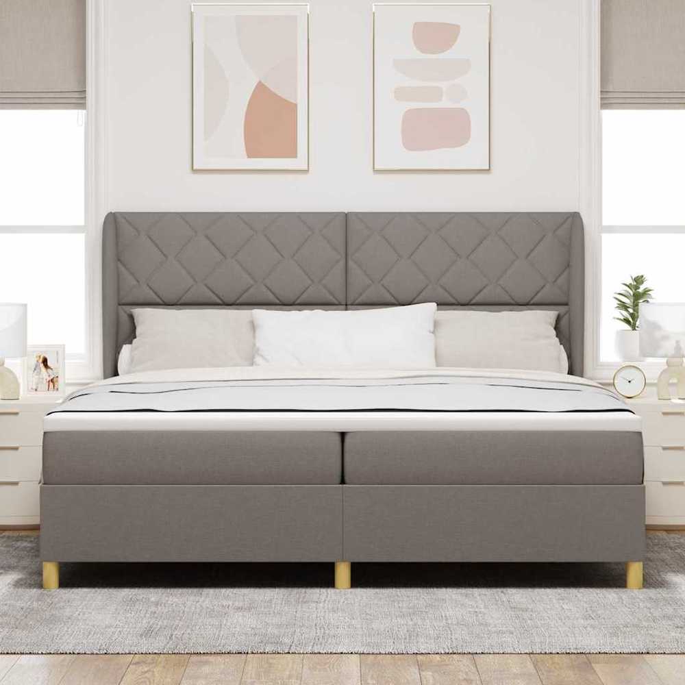 Kiemas lova su galvūgalio Taupe 200 x 200 cm audinys