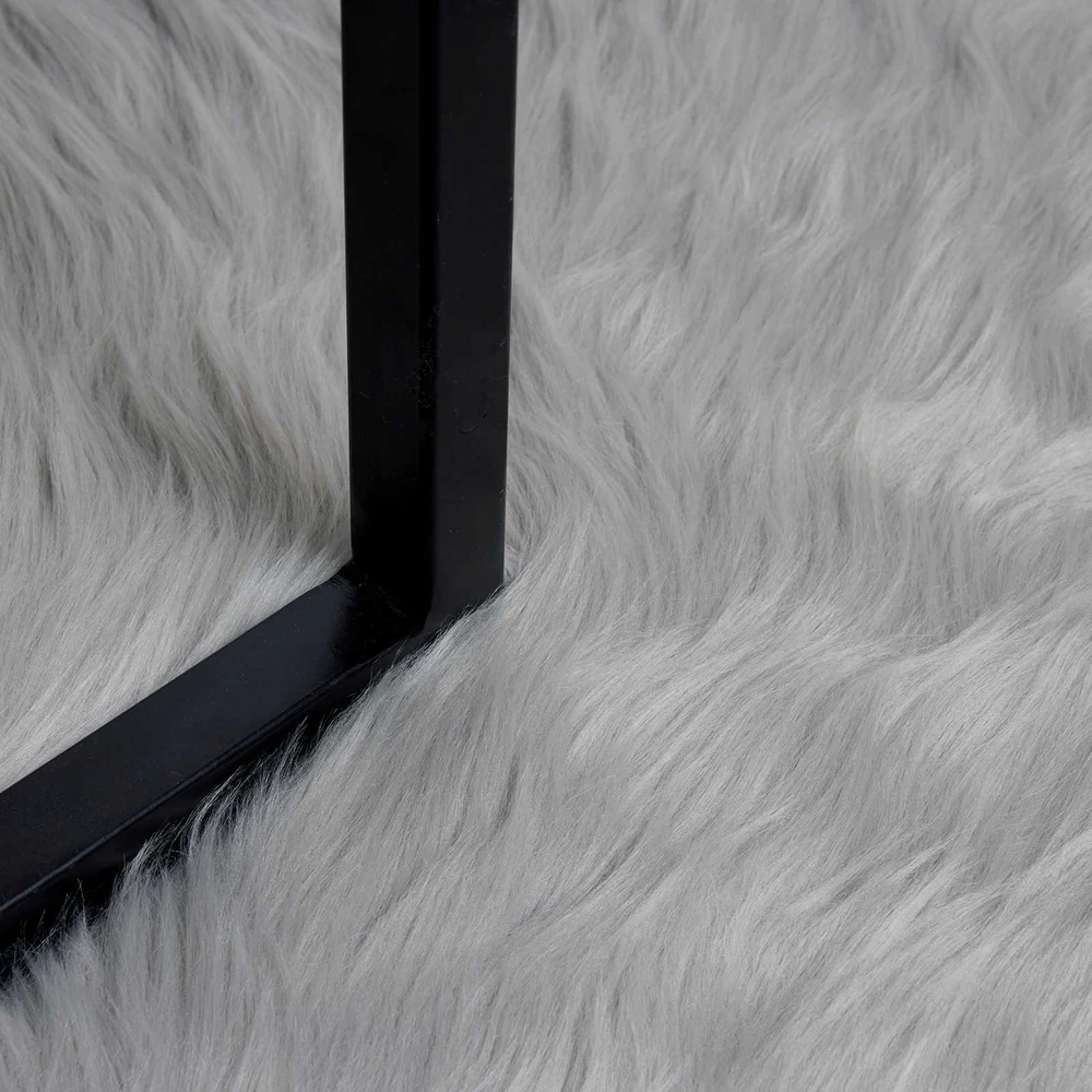Dirbtinio avių kailio kilimas TAFALLA Pilka 120 x 120 cm