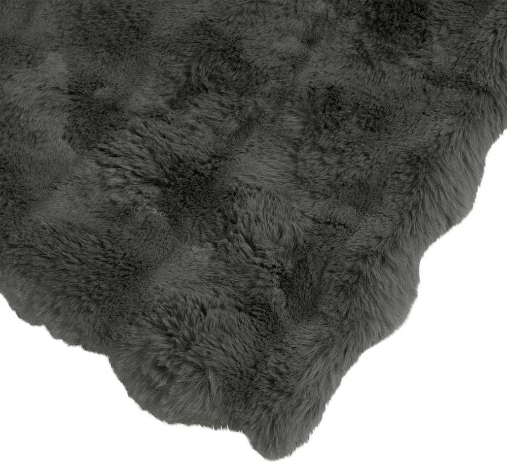 Neslystanti antklodė iš dirbtinio triušio kailio Olite