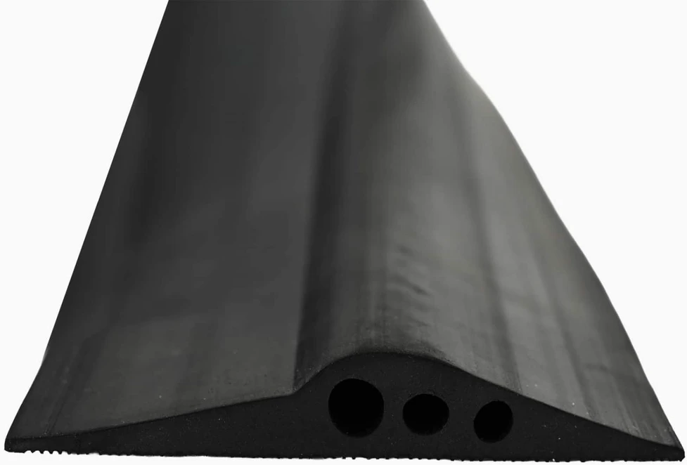 Garažo Grindų Sandariklis Juoda 112 x 20 mm 5,5 m EPDM guma