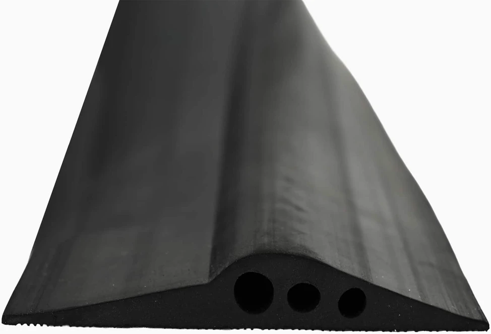 Garažo Grindų Sandariklis Juoda 78 x 14 mm 4,5 m EPDM guma