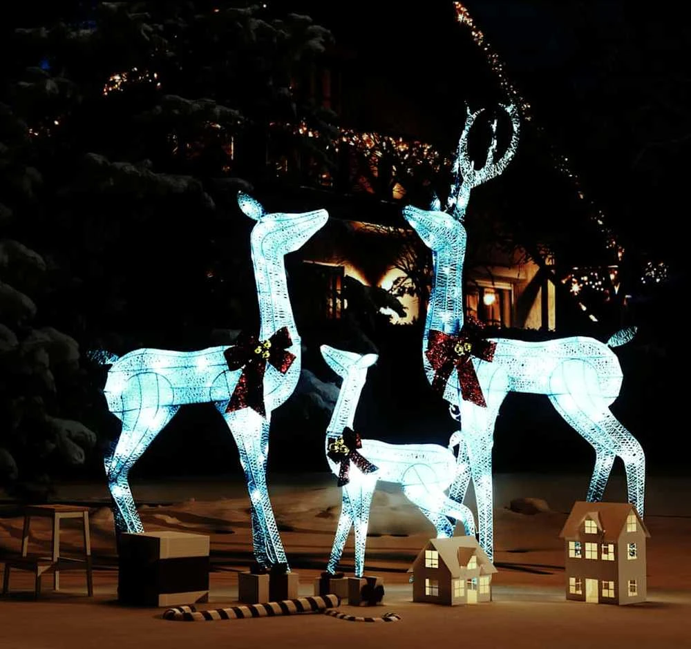 Kalėdinė dekoracija elnių šeima, balta ir sidabrinė, 201 LED
