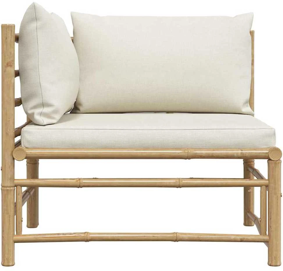 Kampinė sodo sofa su kreminėmis pagalvėlėmis, bambukas