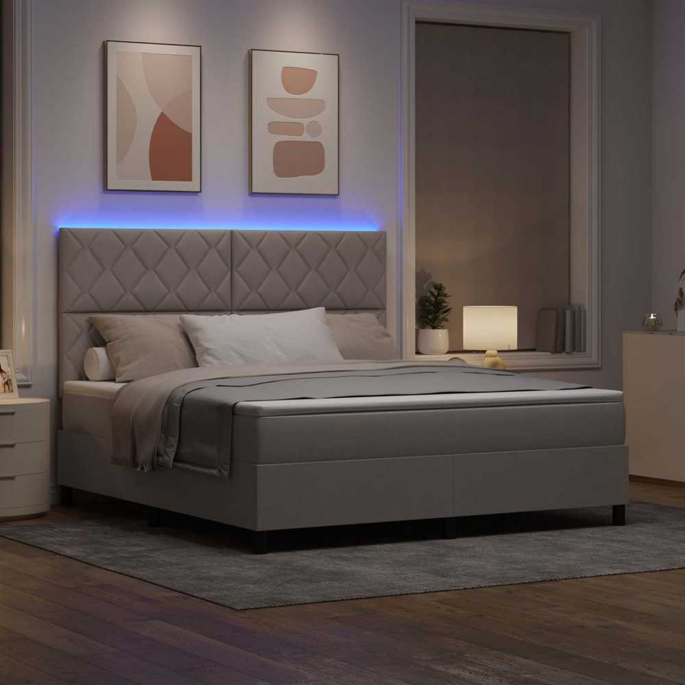 Kiemas lova su LED juostelėmis Tortora 180 x 200 cm audinys