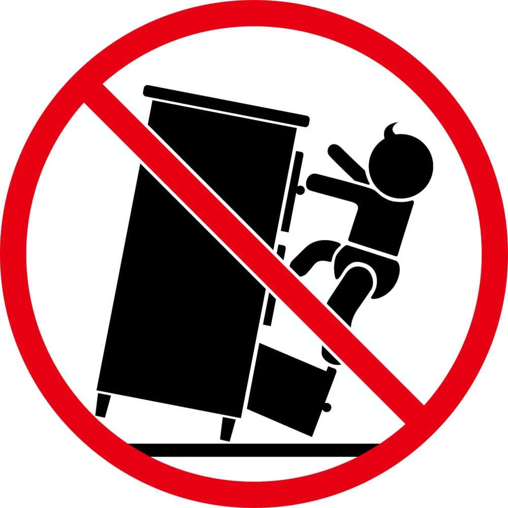 Komoda, baltos spalvos, apdirbta mediena