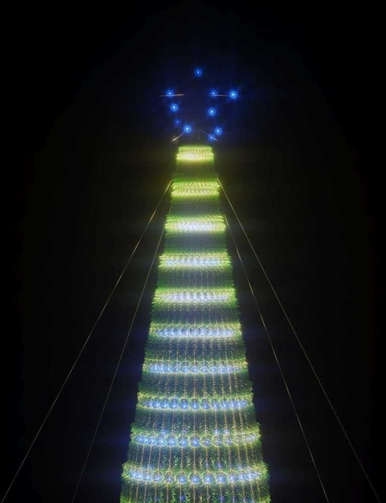 Šviečianti Kalėdų eglutė, 500cm, 1544 mėlynos LED, kūgio formos